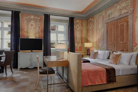 Fresco Suite Bedroom - Twin Bed