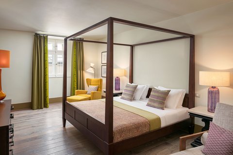 Moser Suite