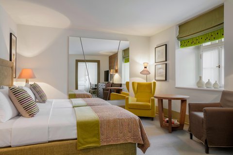 Junior Suite Bedroom - Twin Bed