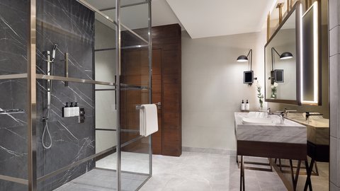 This stylish bathroom has it all to indulge in a perfect 