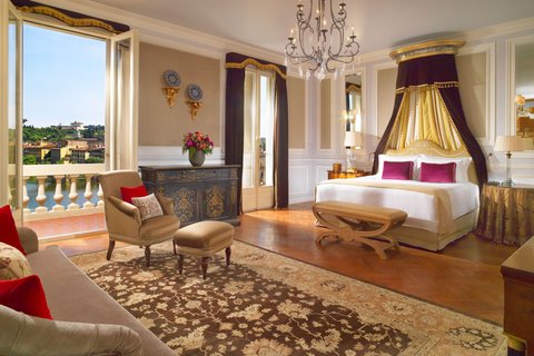 Presidential Da Vinci Suite - Master Bedroom
