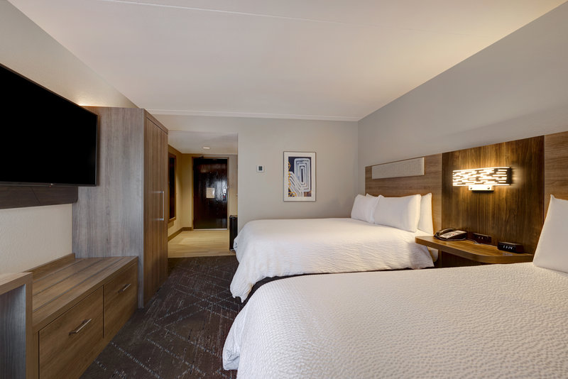 TWO QUEEN BEDS NONSMOKING