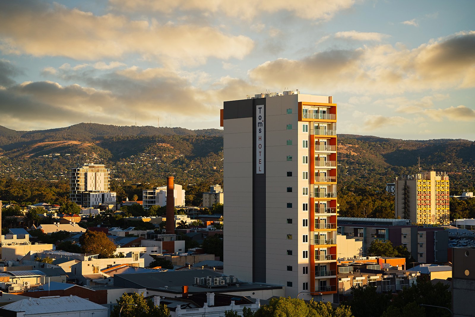 Tom's Court Hotel