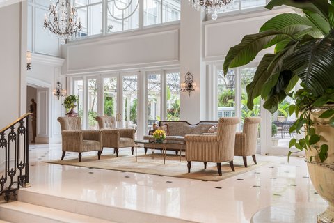 Ritz Carlton Hotel Lobby