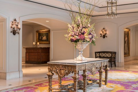 Flores del lobby del tercer piso