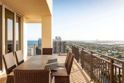 Presidential Suite - Balcony