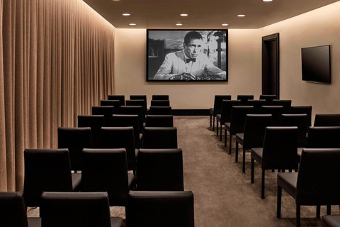 Sala de reuniones – Disposición estilo teatro