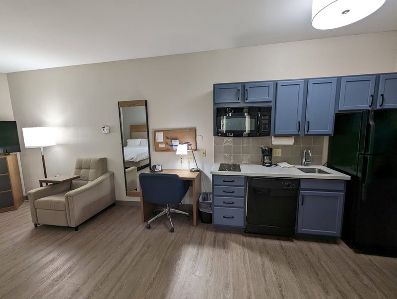 CANDLEWOOD SUITES BEL AIR NORT