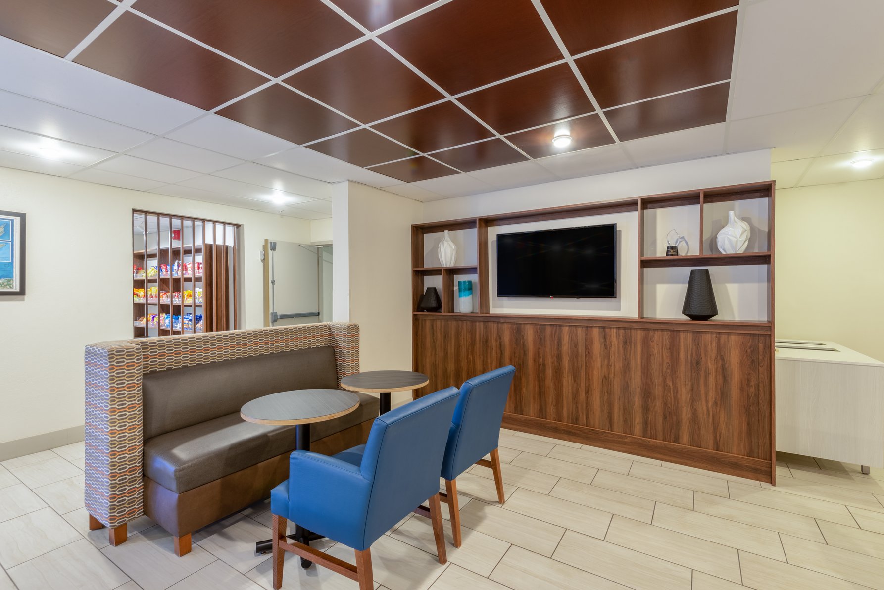 Stay connected or simply unwind in our relaxing lobby.