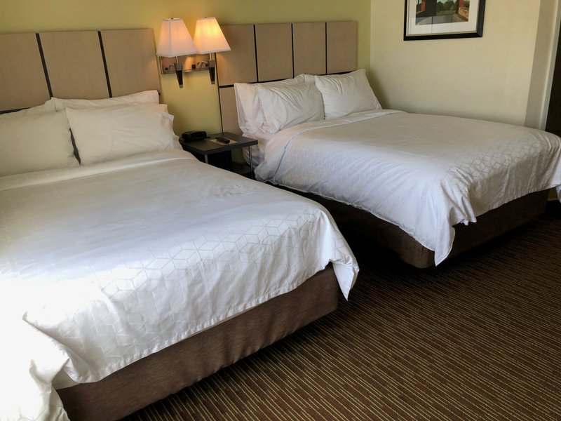 2 DOUBLE BEDS STUDIO SUITE NONSMOKING