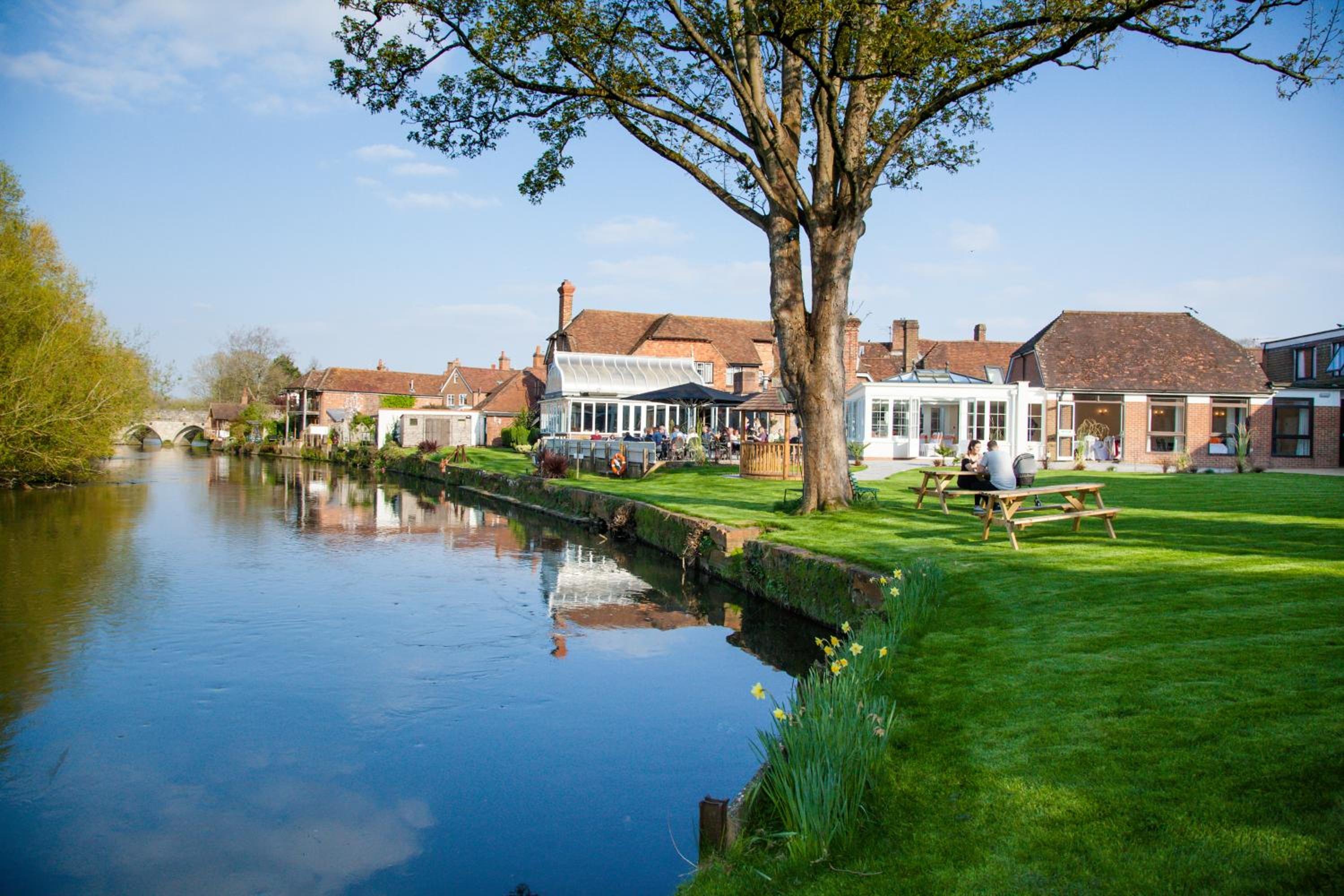 The Legacy Rose and Crown Hotel