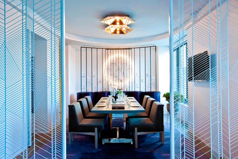 Extreme WOW - Boardroom Setup