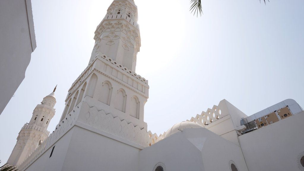 Explore the historical Qiblatain Mosque in Madinah, a sacred place