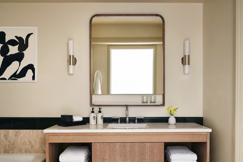 Guestroom Bathroom