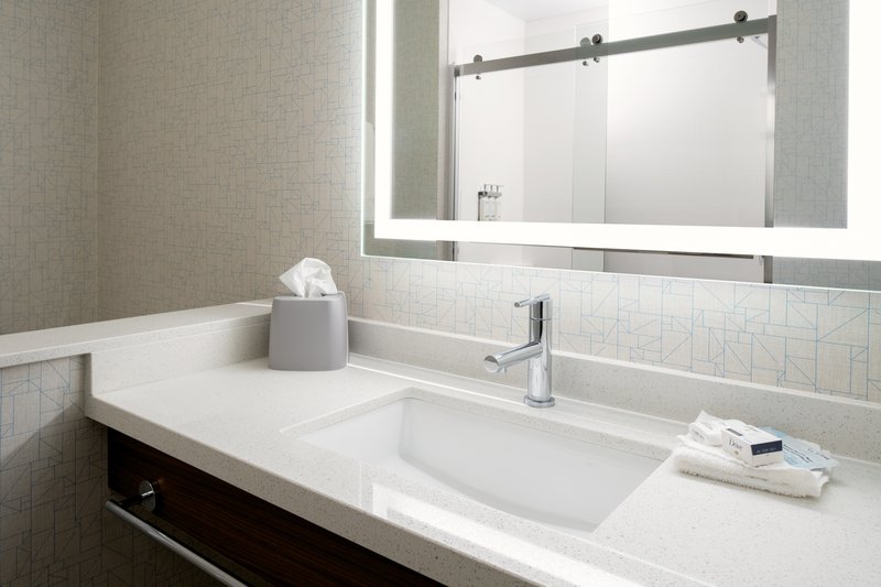 Holiday Inn Express and Suites Bullhead City