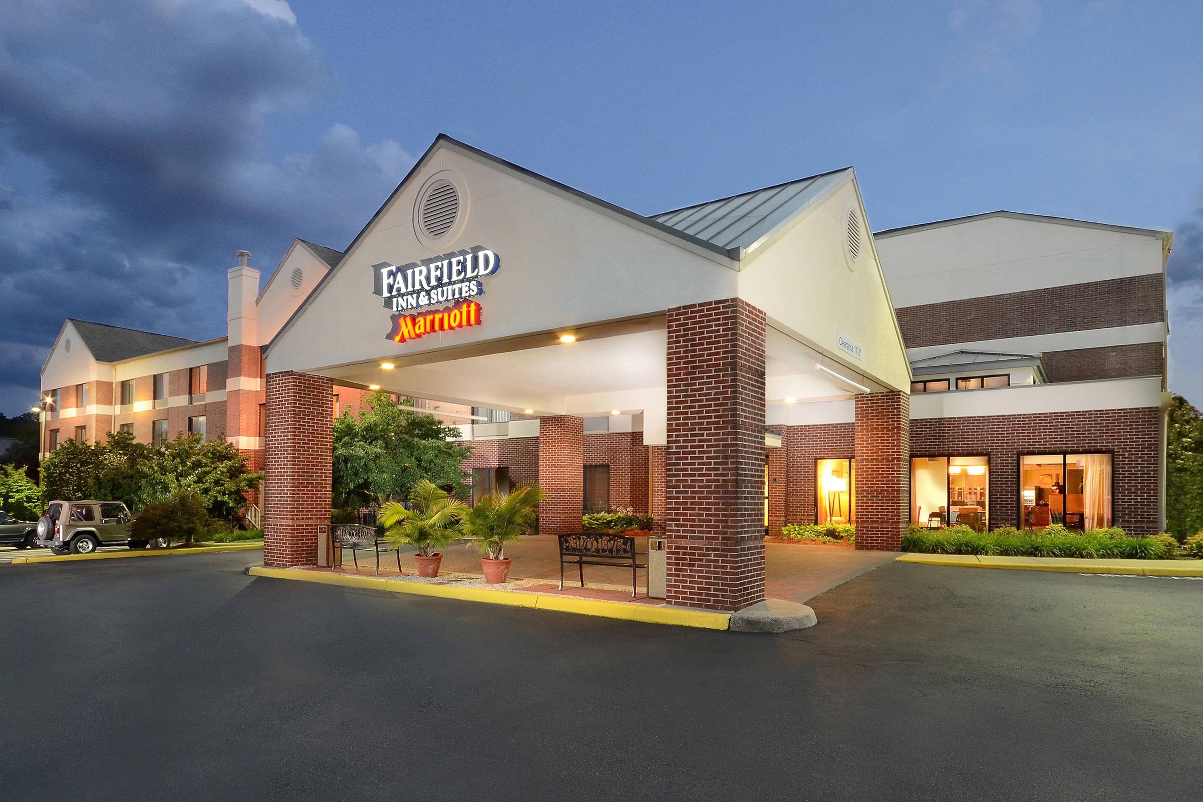 Fairfield Inn & Suites Charlottesville N
