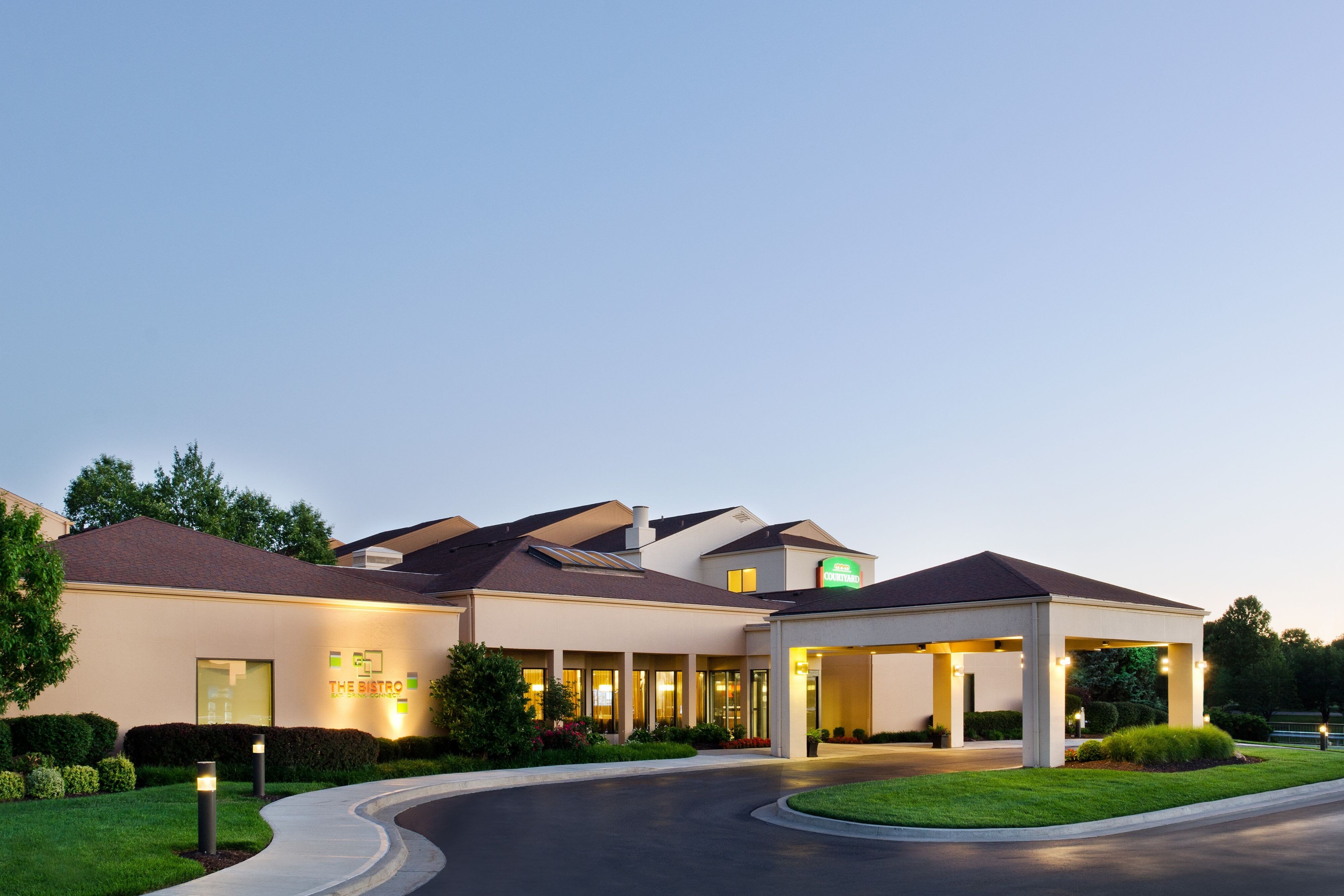 Escorts Overland Park