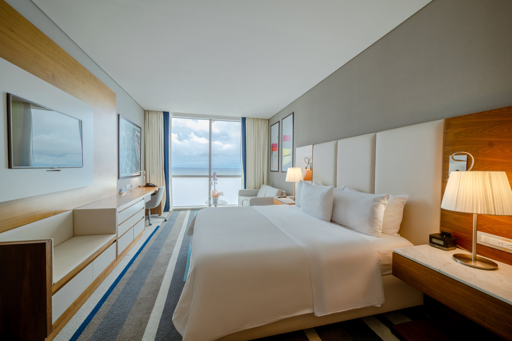 Hotel InterContinental Cartagena Room Type - 1 King Classic Ocean View Smart Room