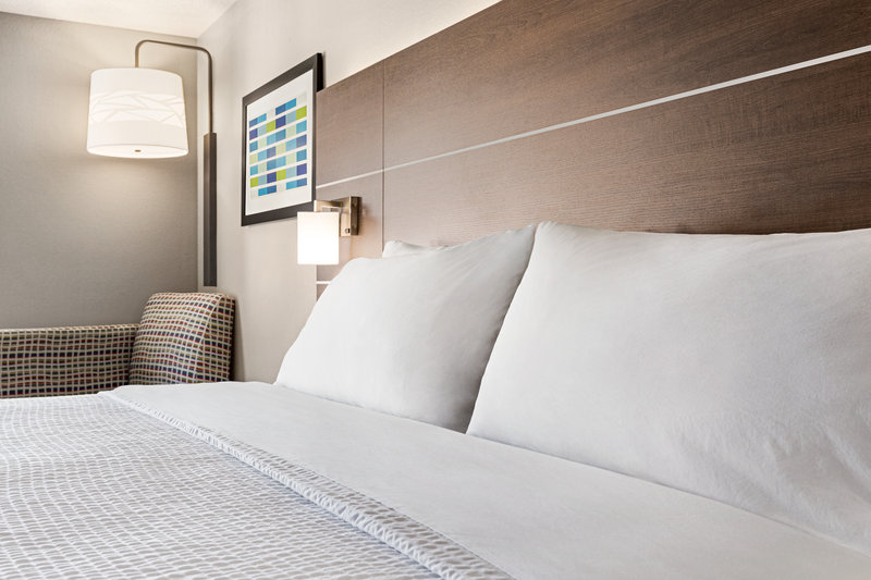 HOLIDAY INN EXP STES OXFORD