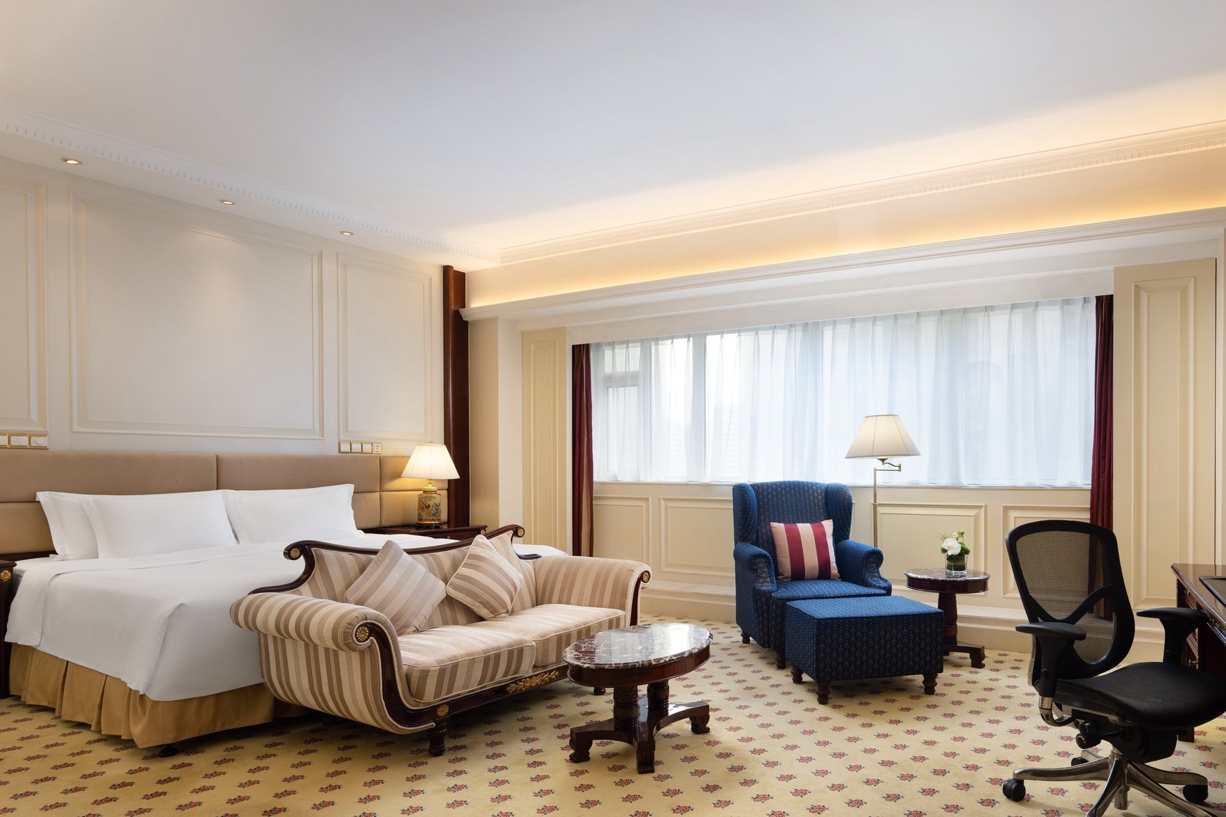 Crowne Plaza Hotel & Suites Landmark Shenzhen Room Type - 1 King Junior Suite