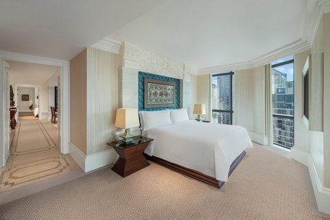 Royal Pimai Suite