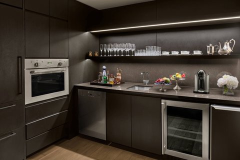 Penthouse Suite - Kitchenette