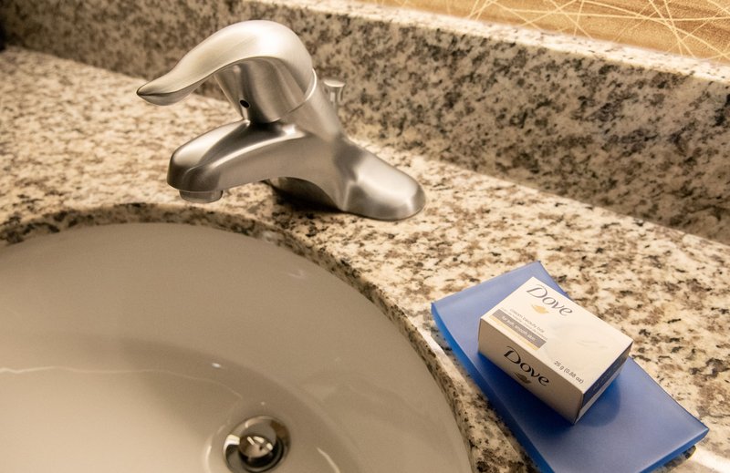 Holiday Inn Express and Suites NEW MARTINSVILLE