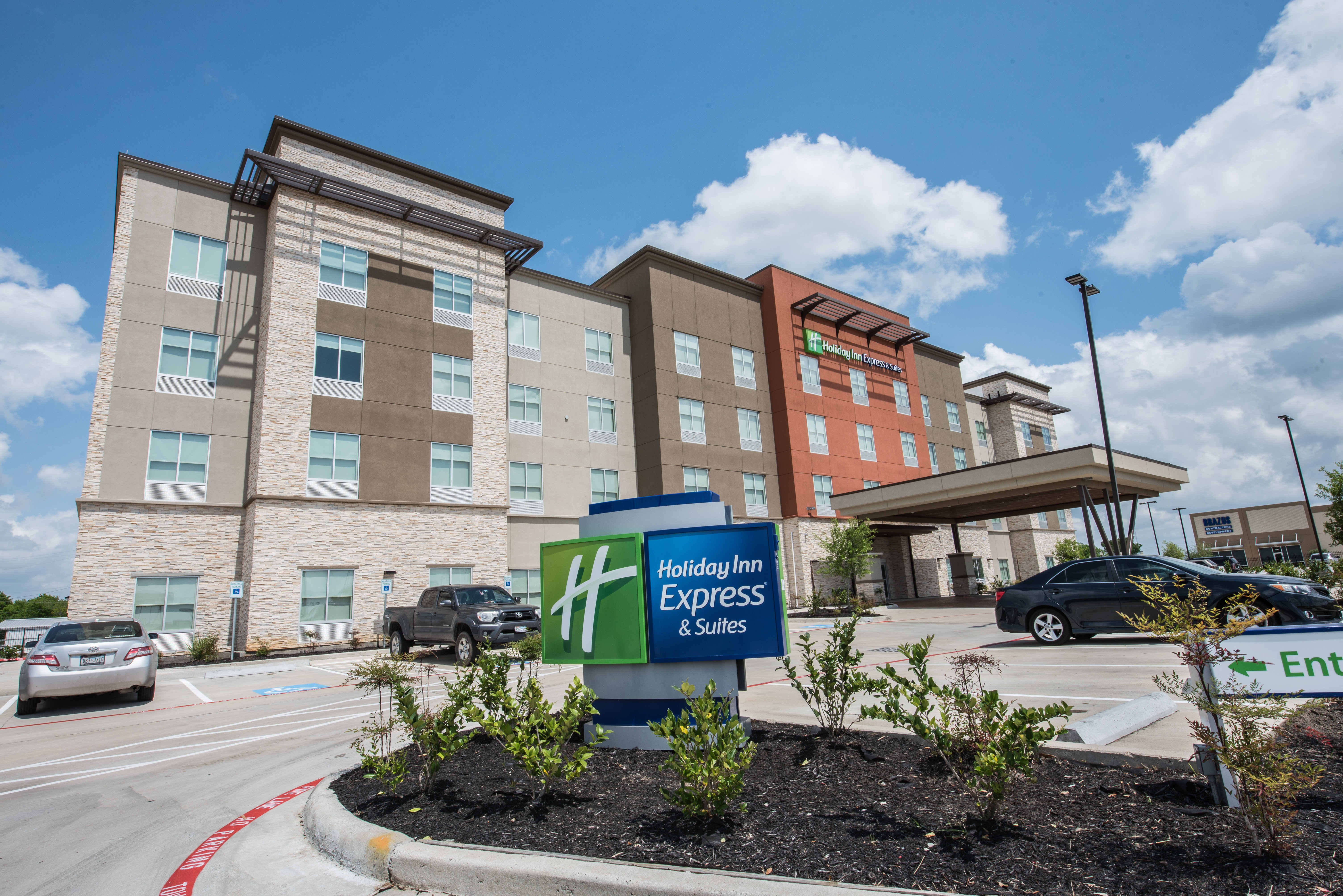 Holiday Inn Express & Suites Houston SE