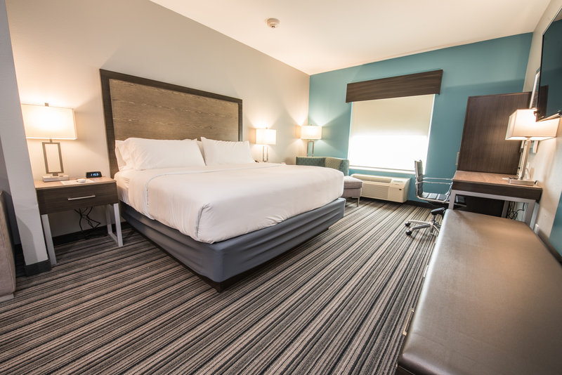 Holiday Inn Express and Suites Houston SE – Airport Area