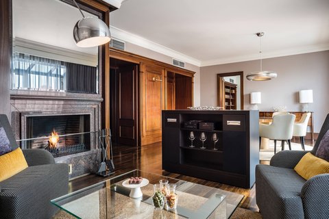 President Suite Living Area with Fireplace