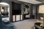 Ambassador, Suite, 1 King