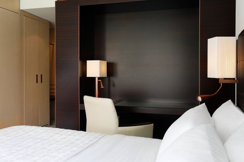 Guest Room - Desk