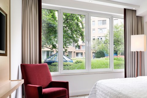 Deluxe Guestroom - View