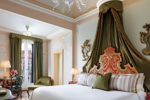King Landmark Grand Canal Guest Room