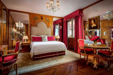 King Venetian Room