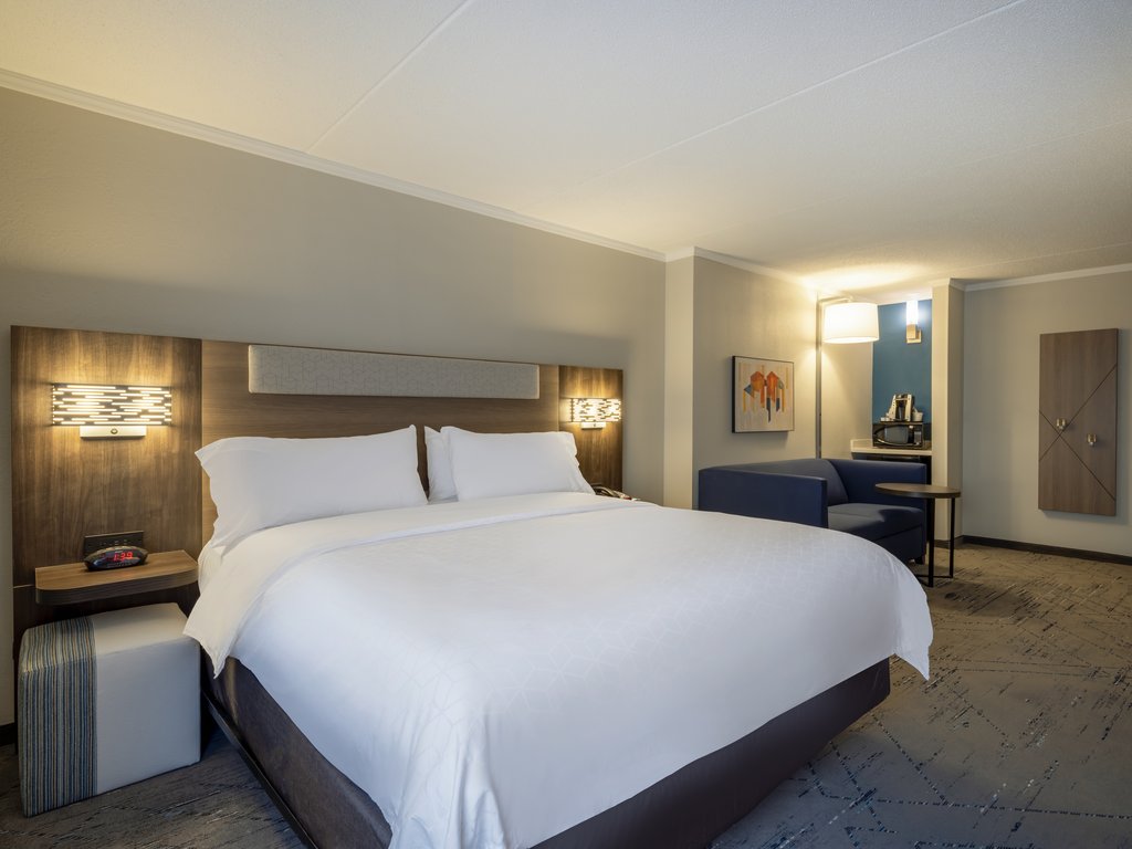 Holiday Inn Express GREENSBORO-(I-40 @ WENDOVER), Guilford