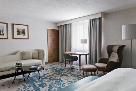 Junior Suite Double – Living Room