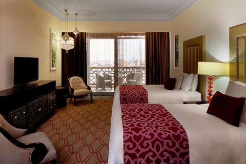 Deluxe Creek View Room Twin Beds