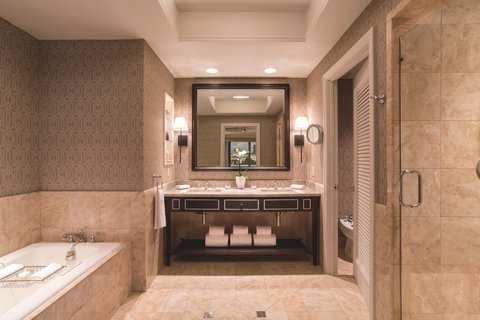 Park View Suite Bathroom