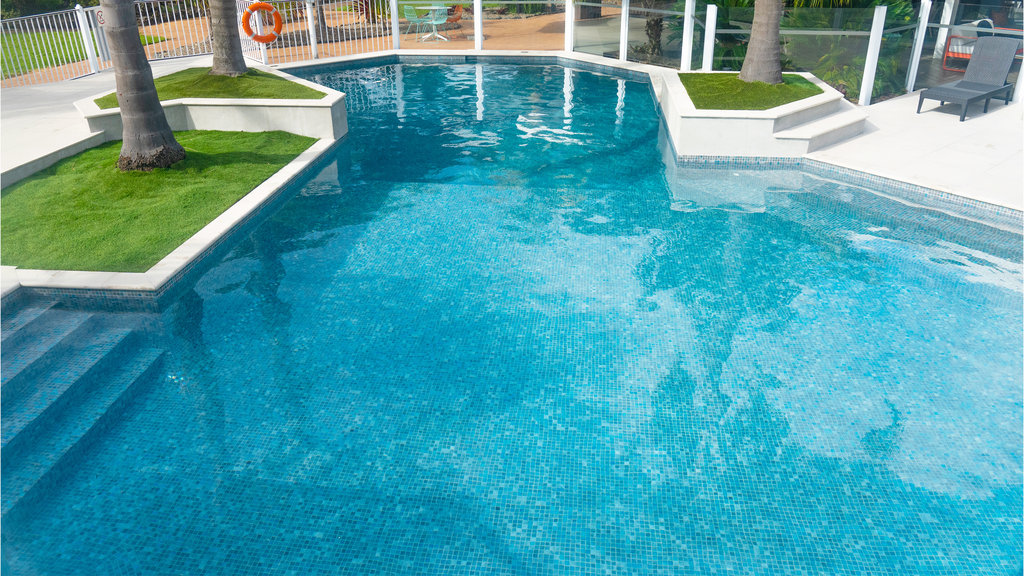 Holiday Inn Auckland Airport, an IHG Hotel - Outdoor Swimming Pool