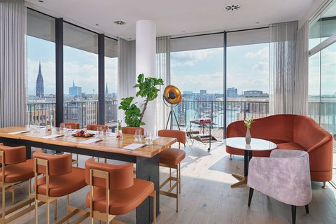 VIP Lounge Blickfang - Hafencity View