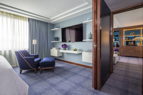 Ambassador Suite Bedroom