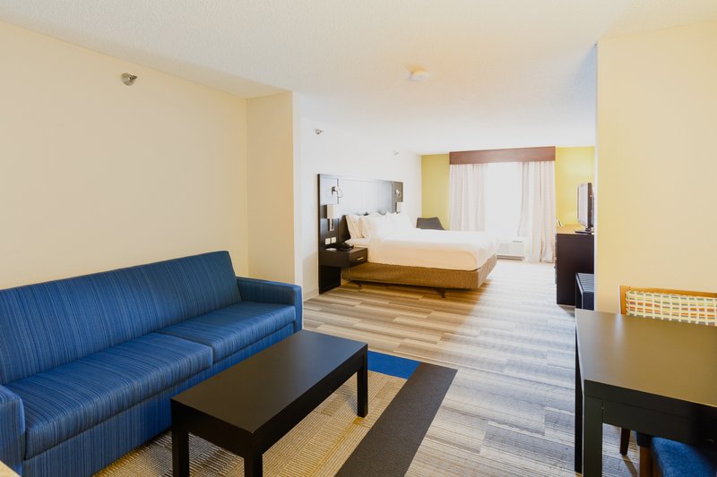 HOLIDAY INN EXPSTE SHELBYVILLE