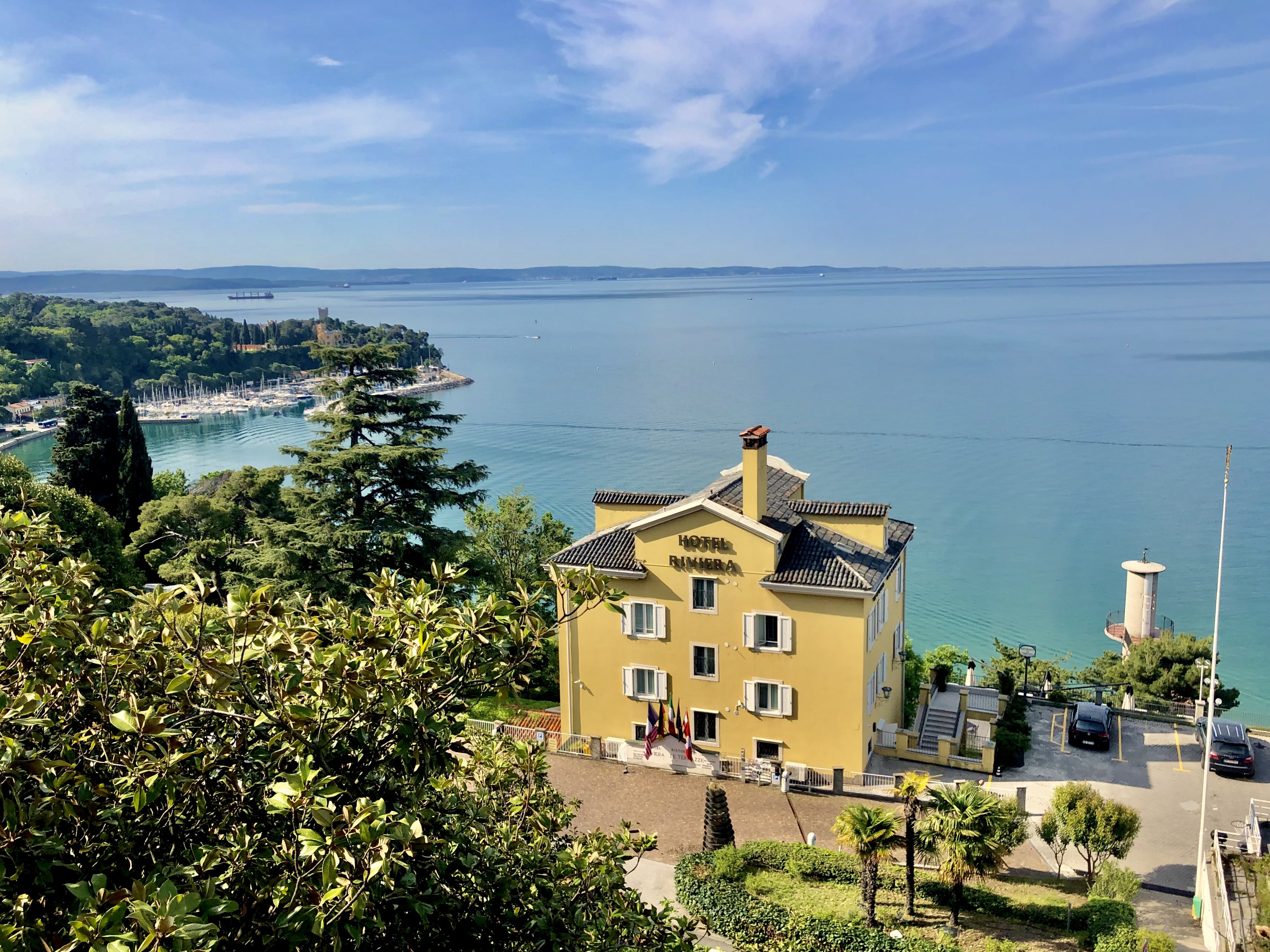 Hotels Riviera & Maximilian's