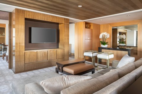 Ritz-Carlton Suite - Screening Room