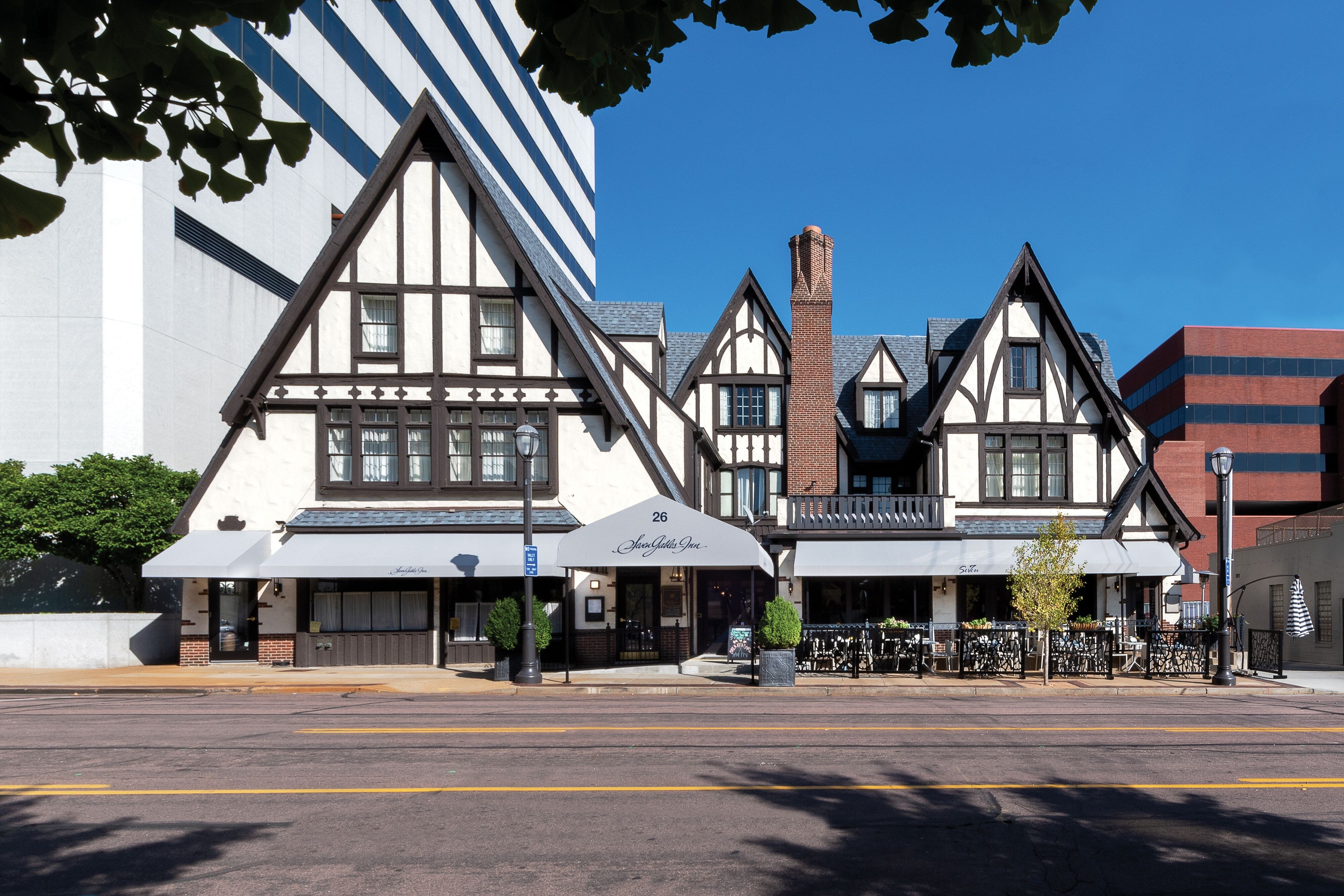 Seven Gables Inn, Tribute Portfolio