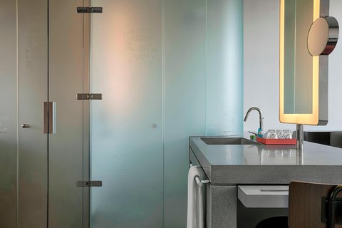 Wonderful Exchange Guest Bathroom