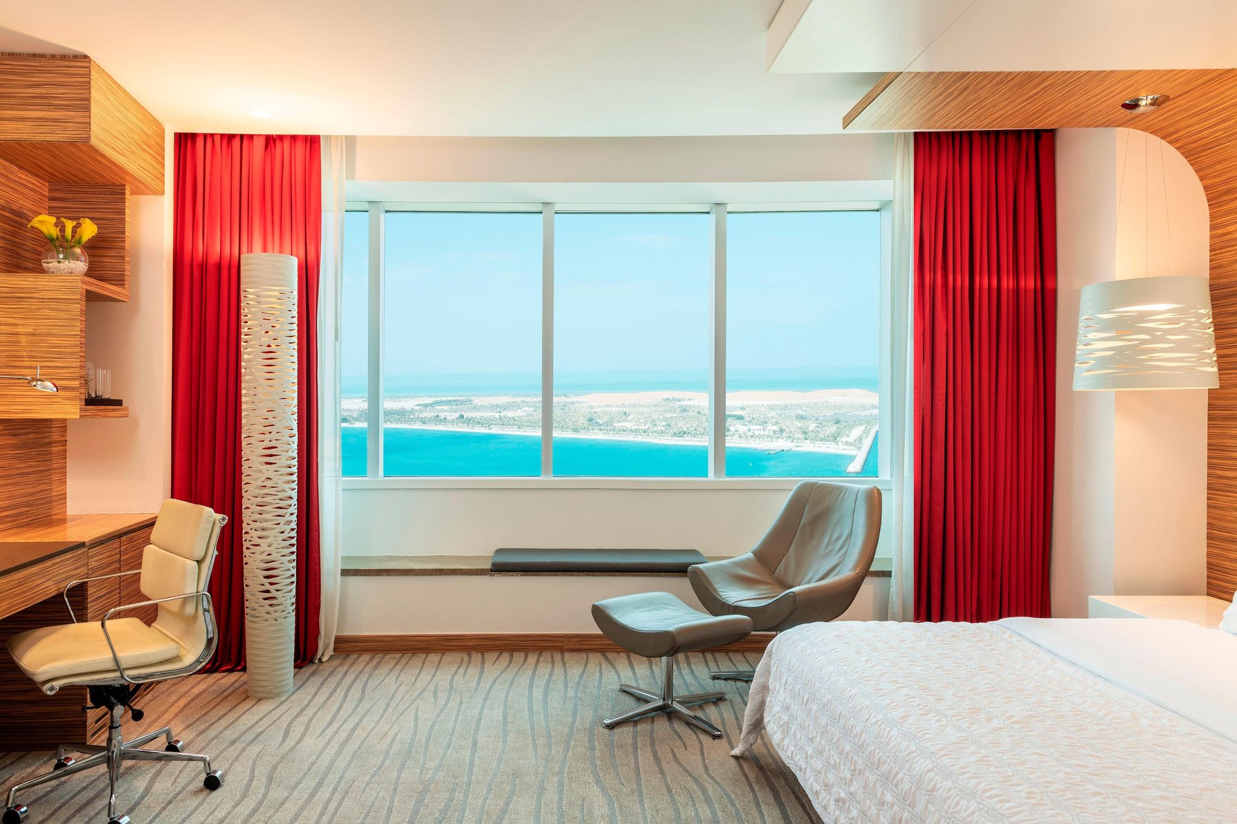 Le Royal Meridien Abu Dhabi Room Type - 2 Bedroom Apartment, Bedroom 1: 1 King, Bedroom 2: 2 Twin