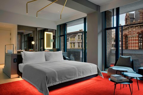 Cool Corner Exchange Suite