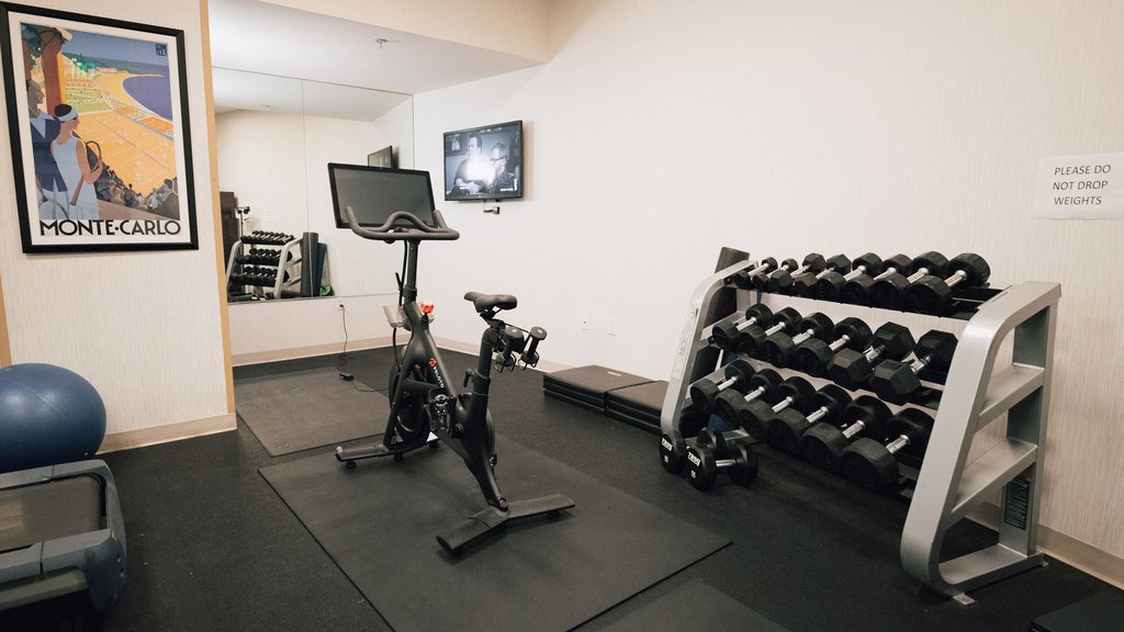 Holiday Inn Express & Suites San Francisco Fishermans Wharf, an IHG Hotel - Peloton Bike+